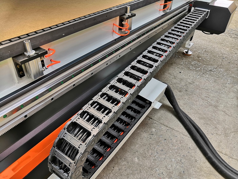 Straight row tool change cnc router machine